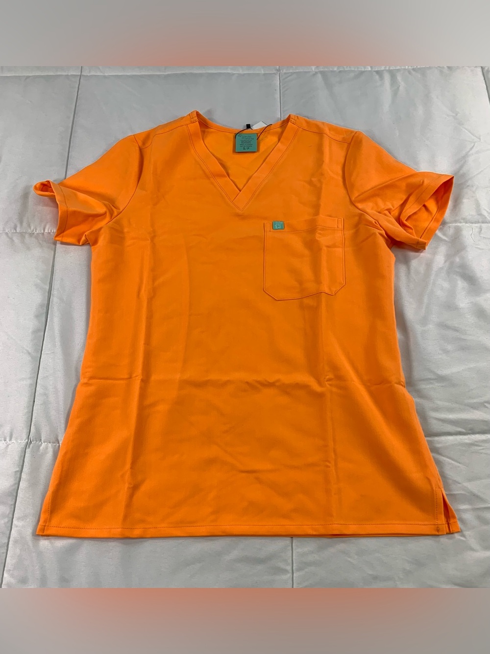 New garde malade scrub top size S
